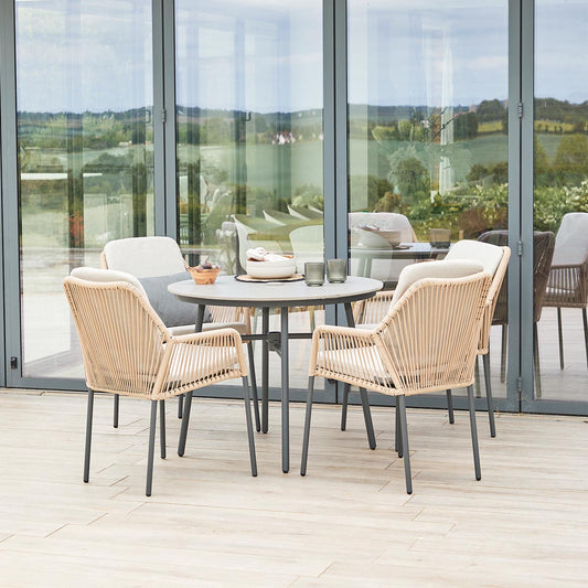 Malibu Wheat 4 Seat Round Dining Set