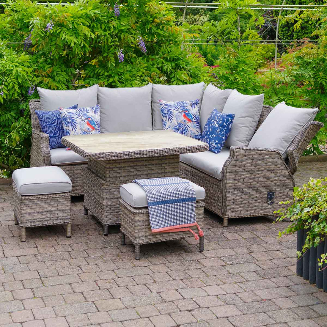 Florence Compact Modular Dining Set with Adjustable Table – LG OUTDOOR