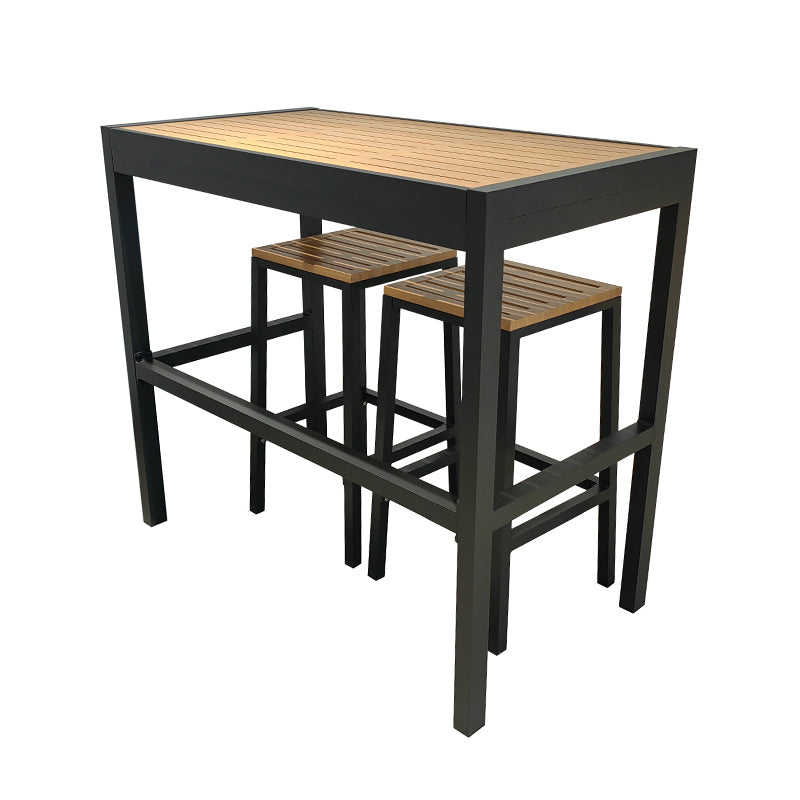 Sanctuary Outdoor Kitchen Bar Table and Bar Stools