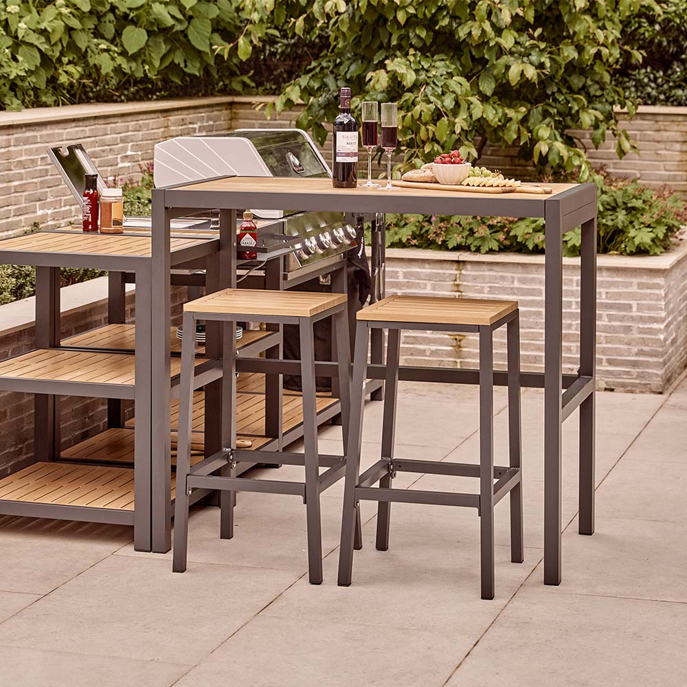 Sanctuary Outdoor Kitchen Bar Table and Bar Stools – LG OUTDOOR