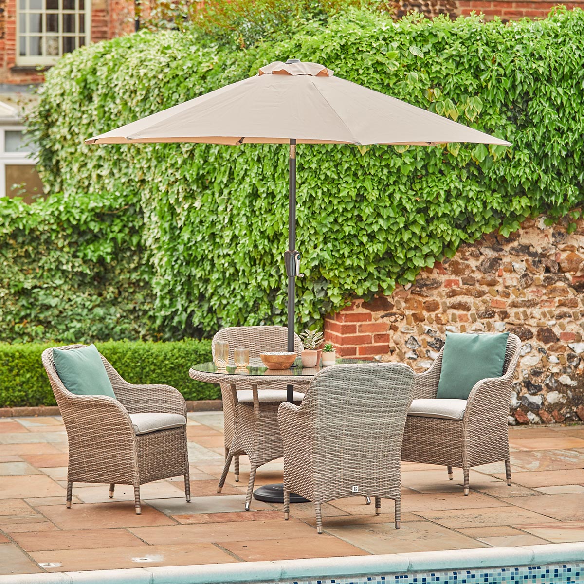 Monte Carlo Sand 4 Seat Dining Set with 2.5m Parasol