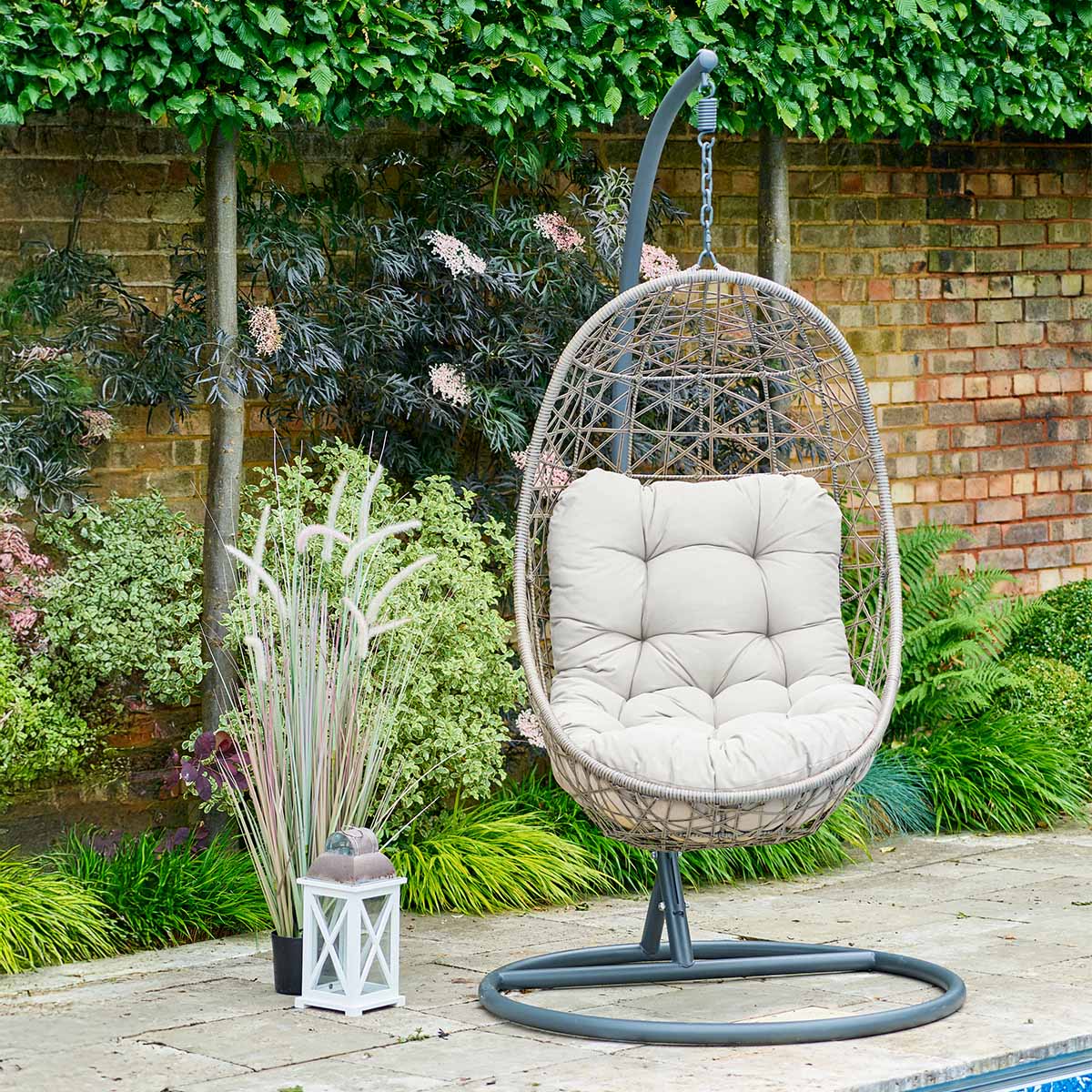 Monte Carlo Sand Egg Chair