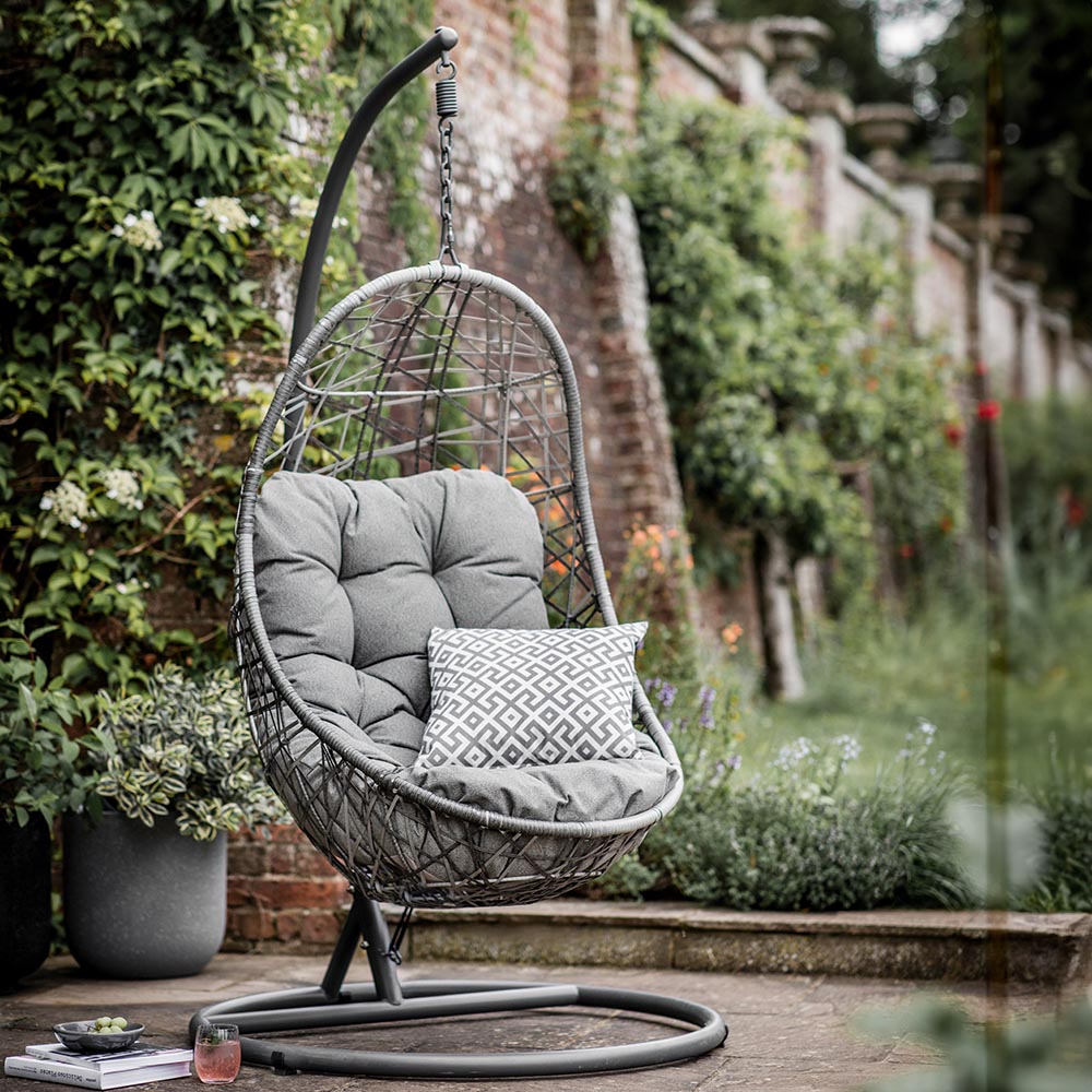 Monte Carlo Stone Egg Chair