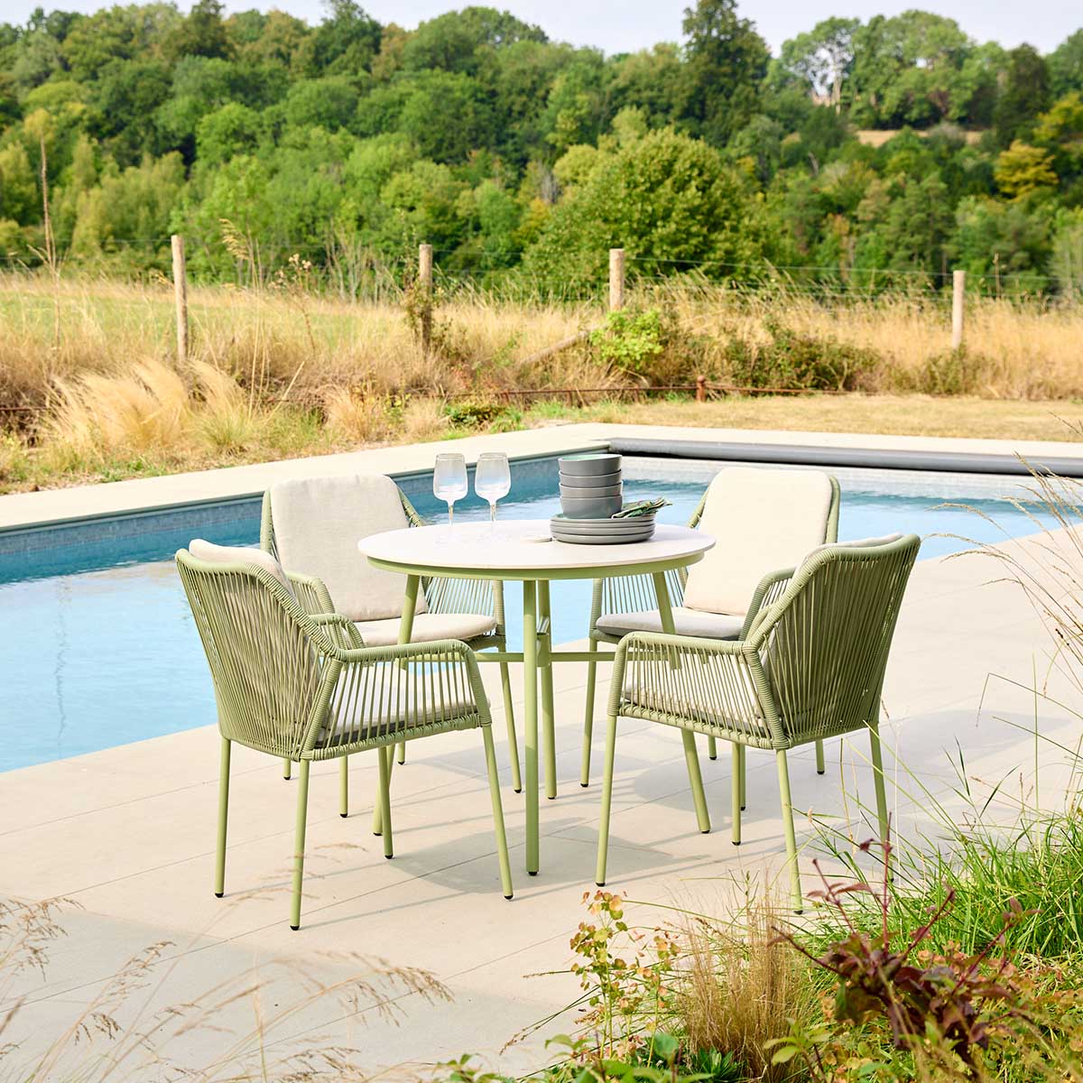 Malibu Pistachio 4 Seat Round Dining Set