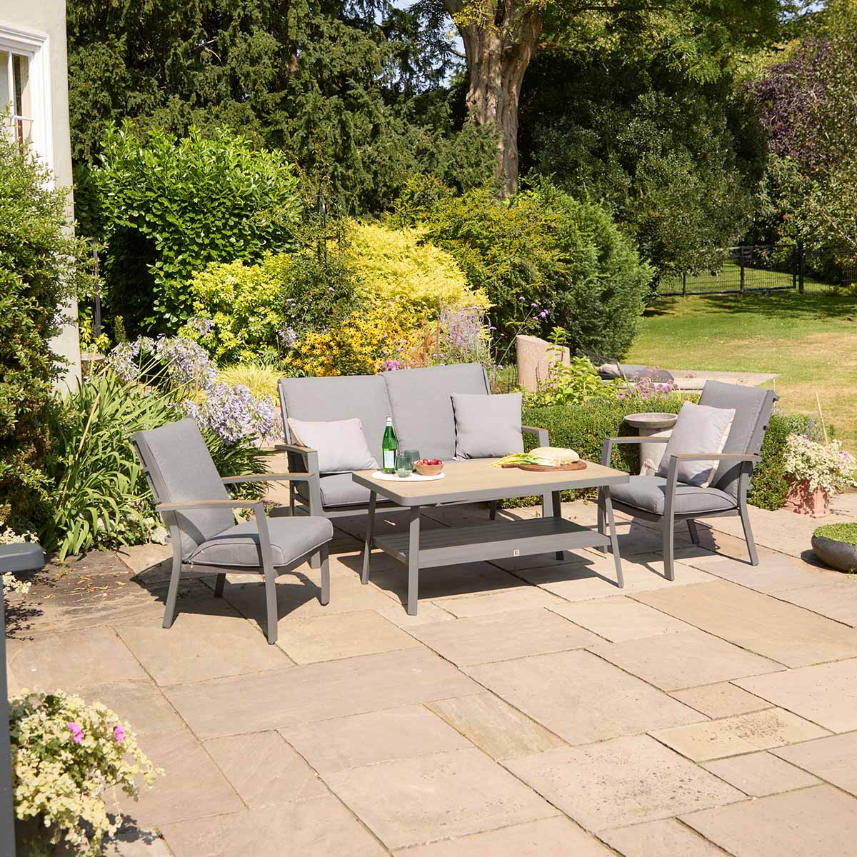 Monza Lounge Set with High Coffee Table