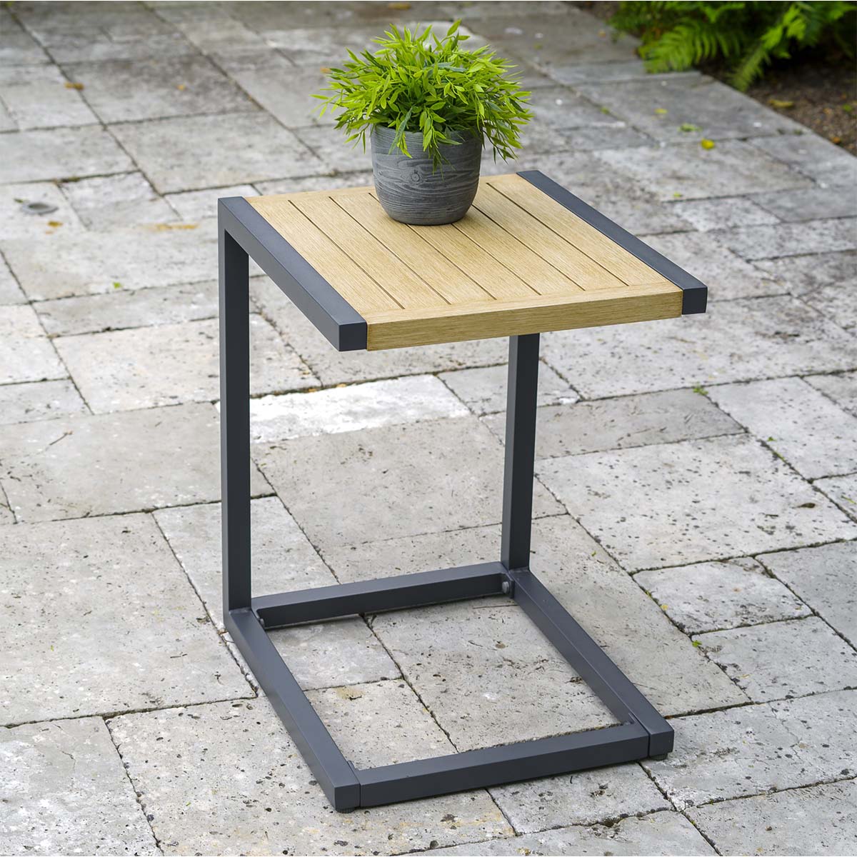 Stockholm Side Table – LG OUTDOOR