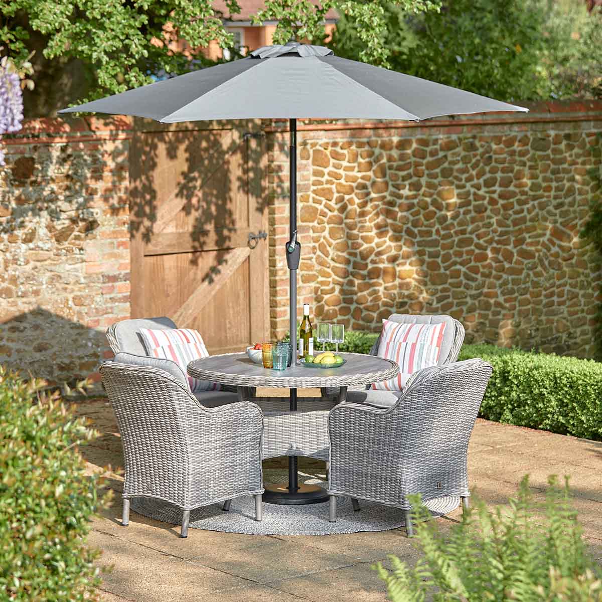 St Tropez Stone 4 Seat Dining Set with Deluxe 2.5m Parasol
