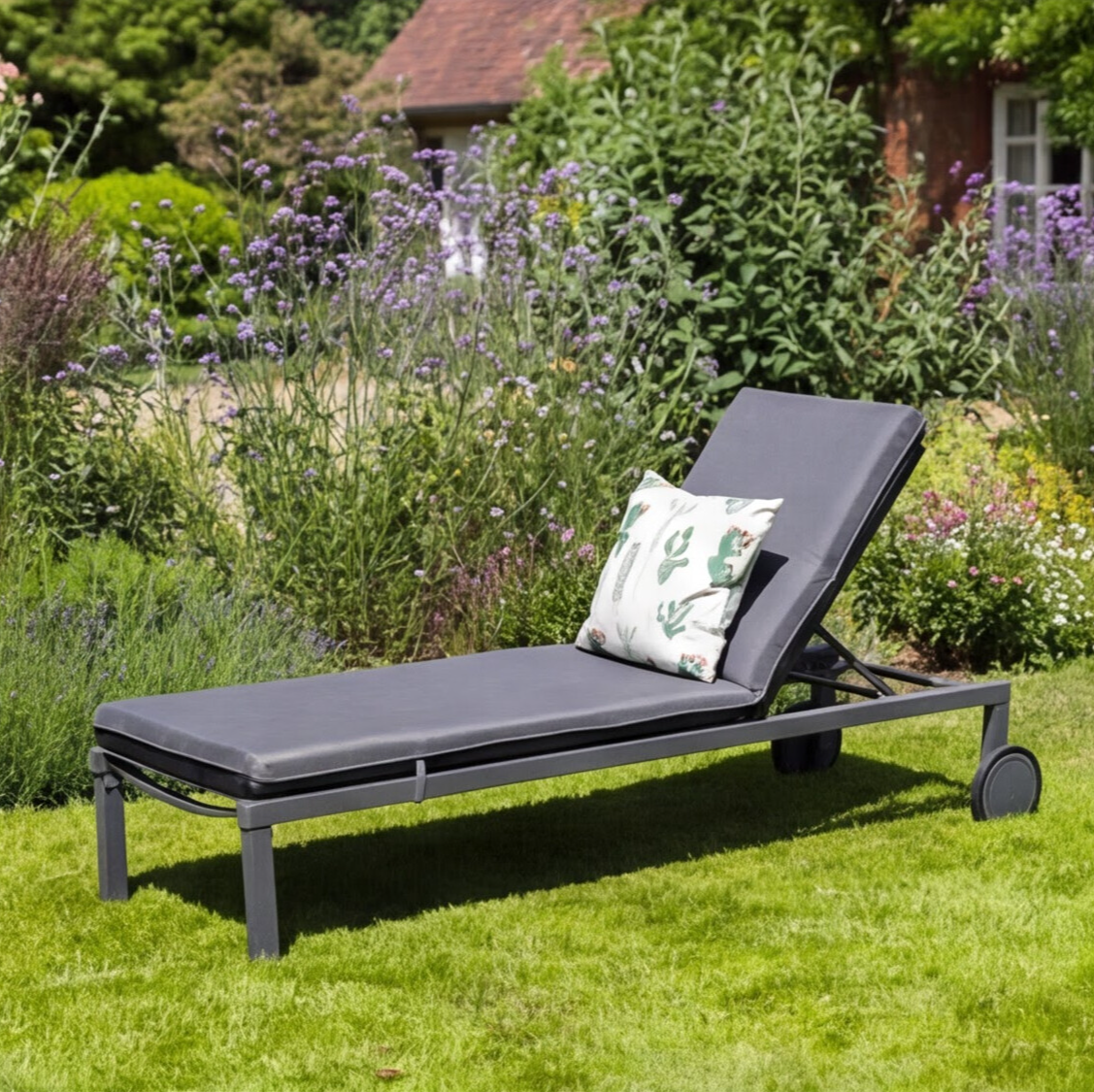 Milano Sunlounger